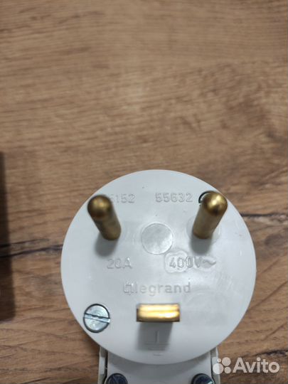 Розетка и вилка для плиты Legrand