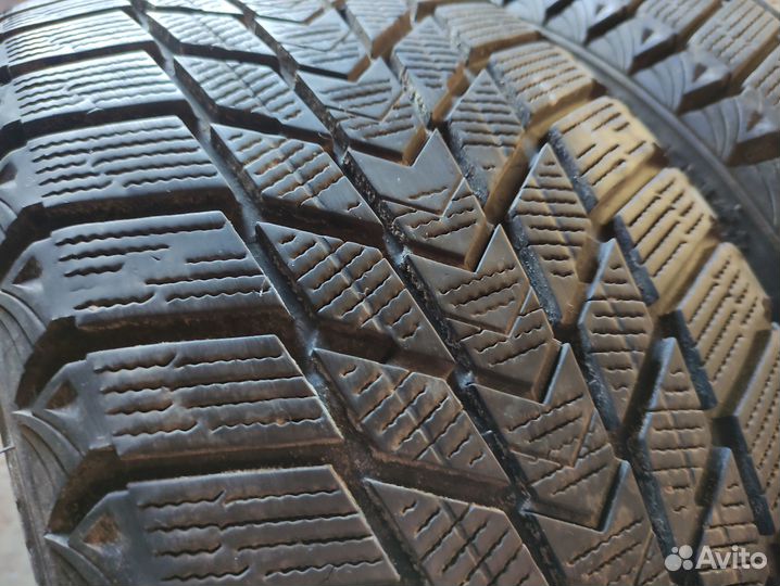 Roadstone Winguard Ice Plus 205/50 R17