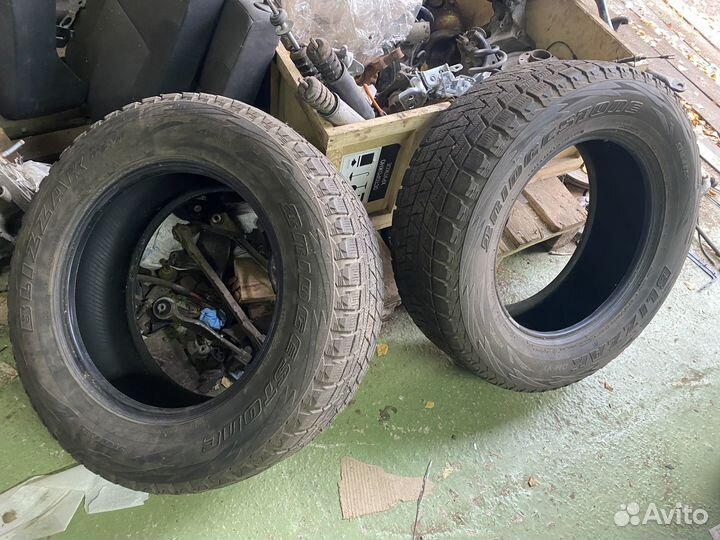 Bridgestone Blizzak DM-V1 275/60 R18