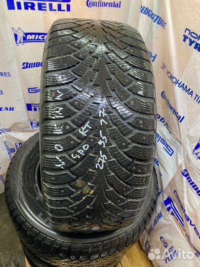 Nokian Tyres Hakkapeliitta SUV 275/55 R17 113T