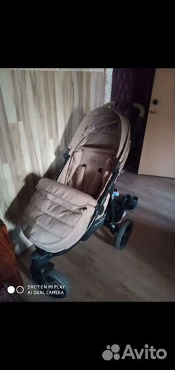 Прогулочная коляска