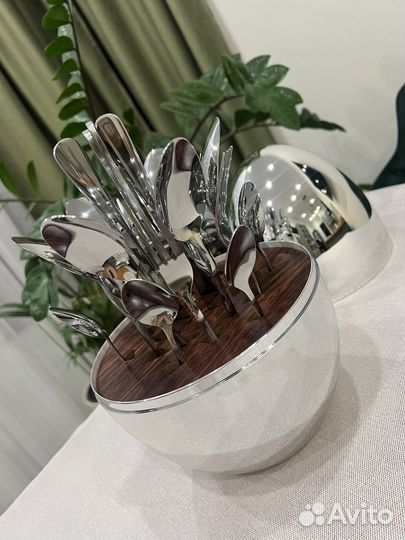 Набор столовых приборов