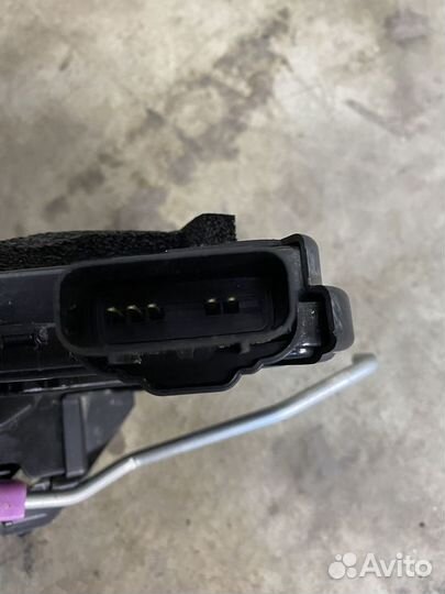 Замок двери задней левой Kia Optima (JF) IV рестай