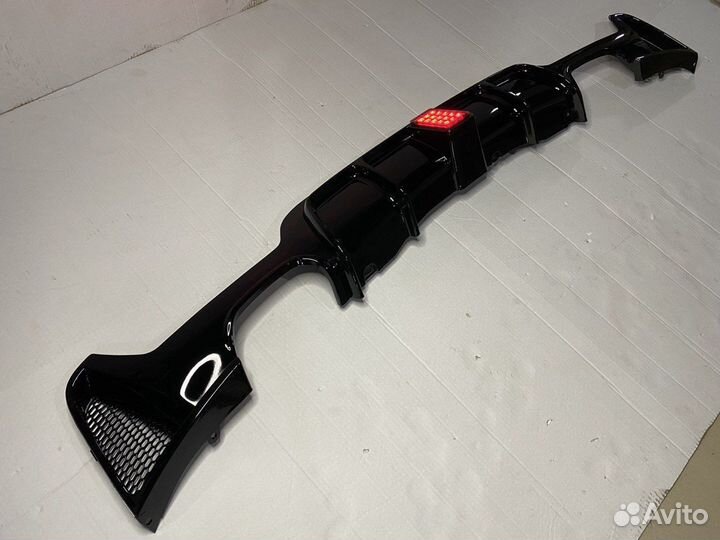 BMW F32 диффузор на задний бампер с доп фонарем