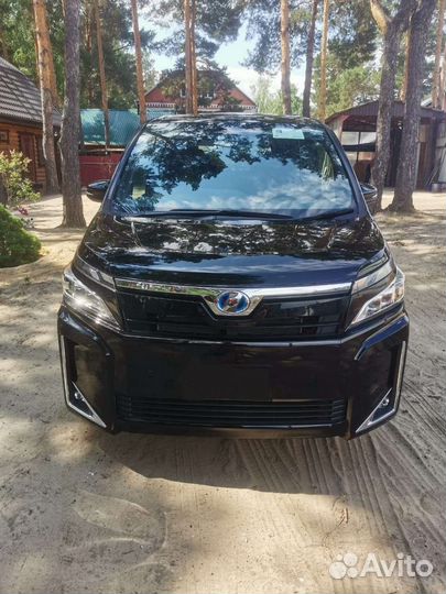 Toyota Voxy, 2020