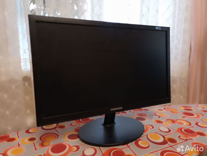 Монитор samsung syncmaster e2220