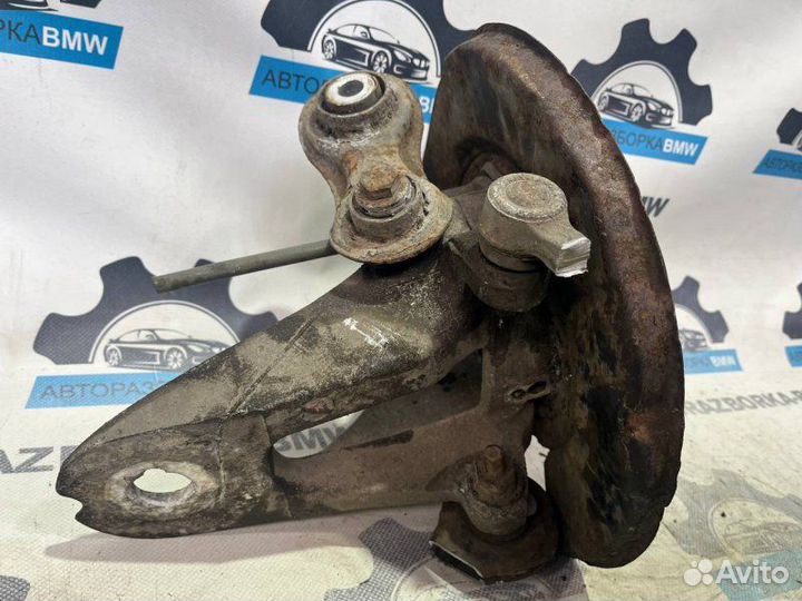 Кулак поворотный задний правый Bmw X5 E53 M57D30