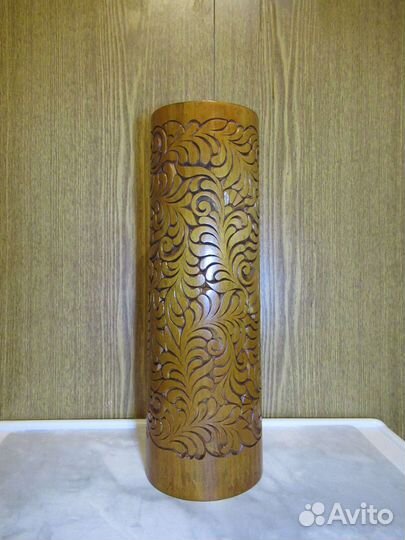 Ваза резная для икебан. Ручная работа по дереву