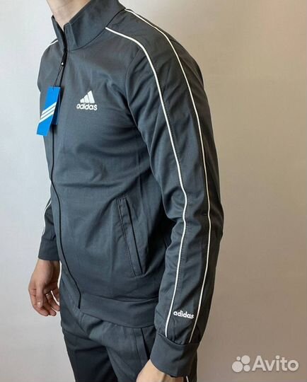 Спортивные костюмы Adidas современные