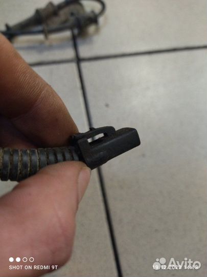 Датчик abs передний правый Kia Rio 3