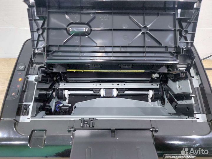 Принтер лазерный с wifi HP laserjet P1102w