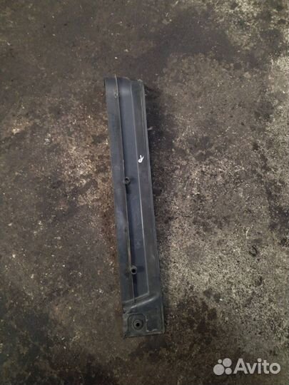 Накладка внутренняя на порог передняя правая MAN