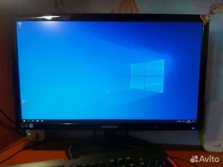 Монитор Samsung LCD 21.5