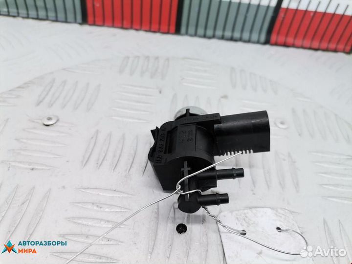 Клапан вакуумного управления Volkswagen Golf 3