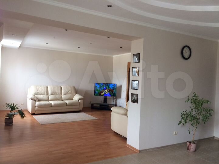 3-к. квартира, 105,2 м², 6/6 эт.