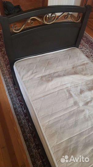 Кровать односпальная
