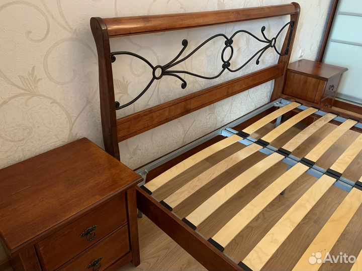 Кровать двухспальная 160 200 бу