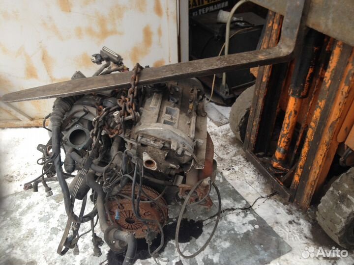 Двигатель VW passat 1.8 ADR 264889