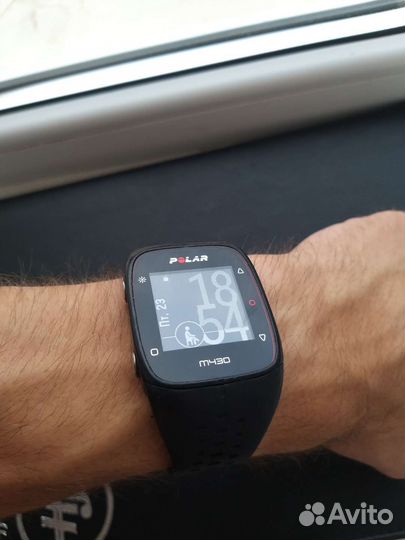 Часы polar m430