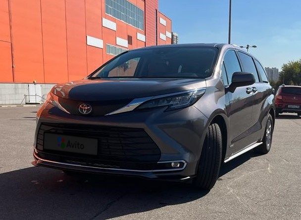 Toyota Sienna: фото владельца