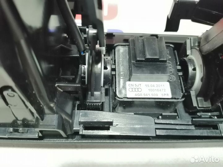 Дефлектор центральный на торпеду Audi A6 C7 4G