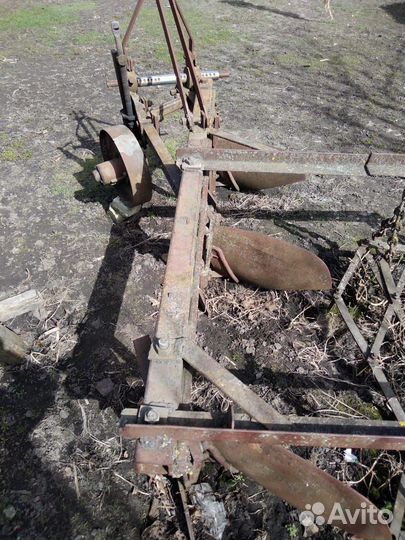 3х корпусной плуг