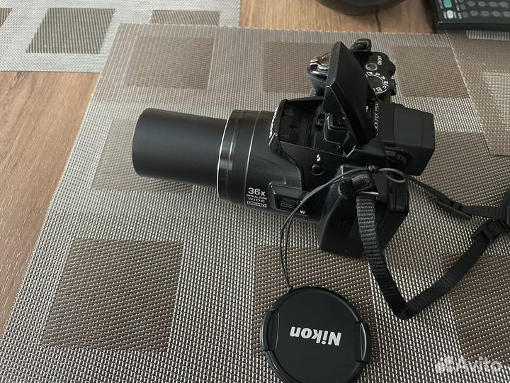 Зеркальный фотоаппарат Nikon coolpix P500