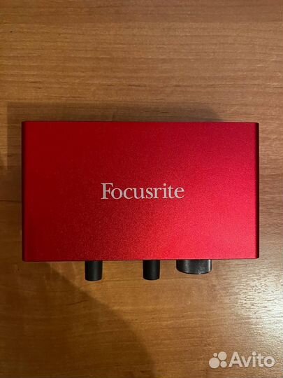 Внешняя звуковая карта focusrite Scarlett Solo 3rd