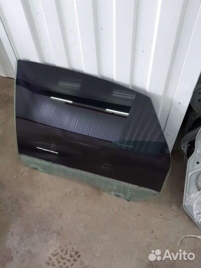 Стекло заднее левое Ford Focus 2