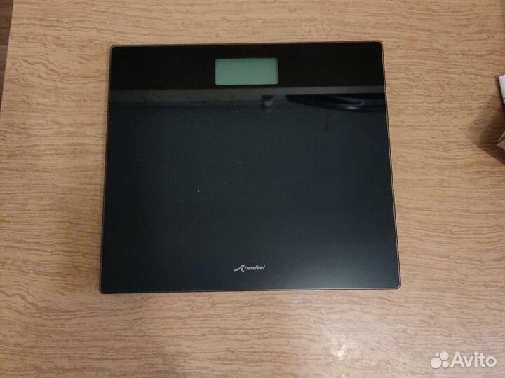 Весы напольные электронные бу