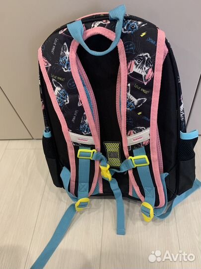 Рюкзак школьный для девочки новый