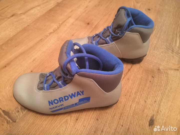 Лыжные ботинки