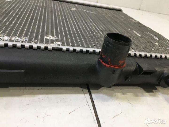 Радиатор охлаждения двигателя Citroen DS5 K