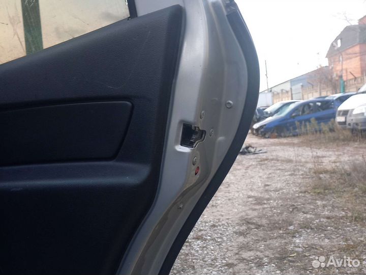 Дверь задняя правая Калина 2 универсал