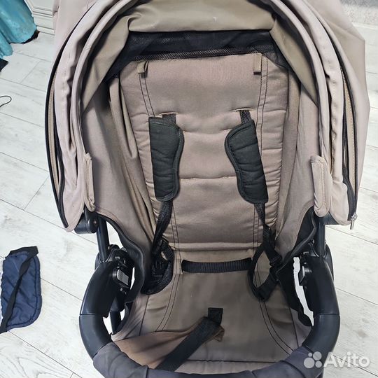 Прогулочная коляска britax