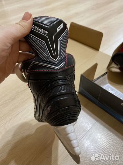 Хоккейные коньки Bauer