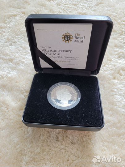 Монета серебряная Mini Cooper 5 фунтов