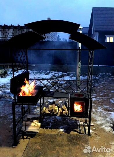 Мангал с крышей