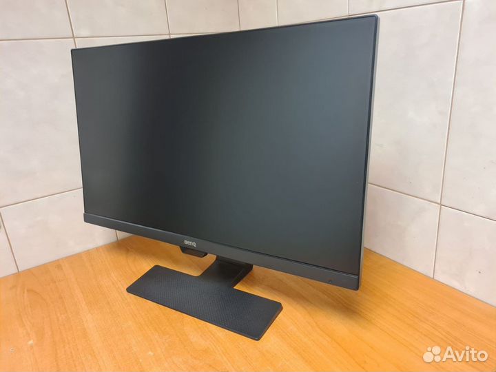 Безрамочный монитор Benq 24 дюйма в идеале