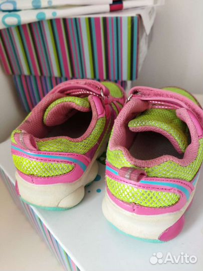 Кроссовки 26 размер