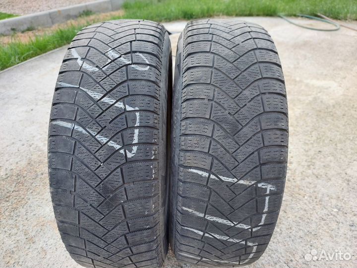 Pirelli Ice Zero 185/65 R15 92T