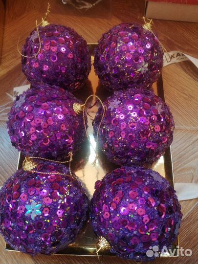 Новогодние игрушки