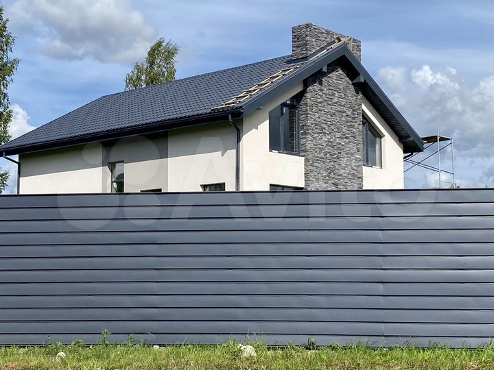 Коттедж 185 м² на участке 10 сот.