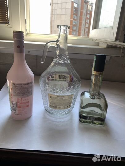 Бутылка Beileys strawberries Grand of Kremlin