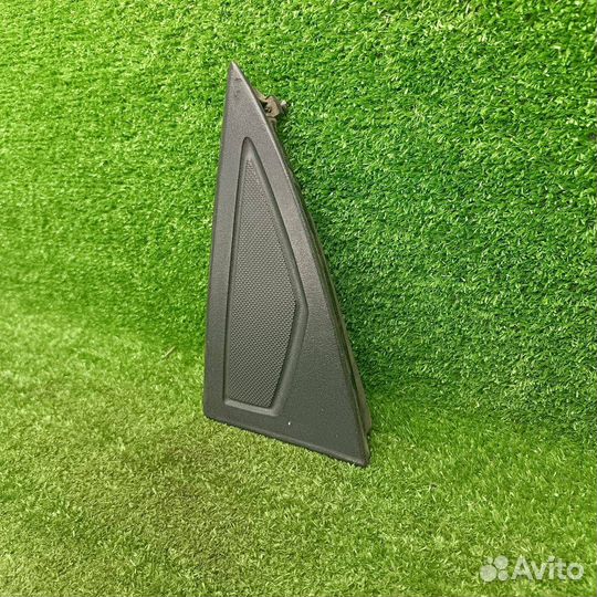 Уголок двери внешний задний левый Chevrolet