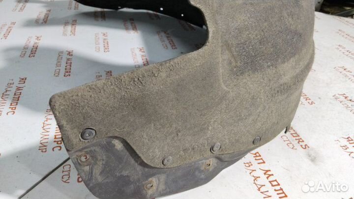 Подкрылок задний правый Volvo V70 универсал