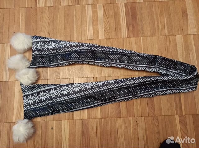 Шарф с помпончиками