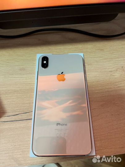 iPhone Xs Max, 64 ГБ