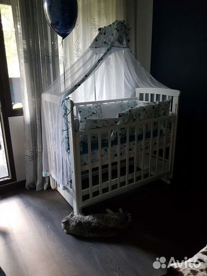 Комплект постельных принадлежностей в кроватку