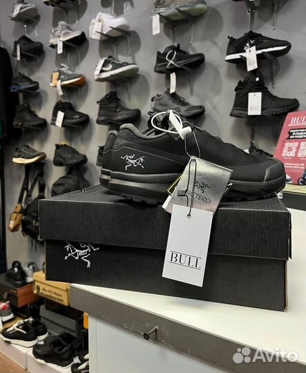 Кроссовки Arcteryx с мембраной Gore-Tex